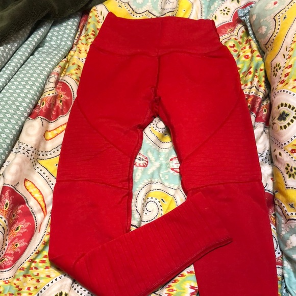 *LAST CHANCE* Alphalete r6 leggings - Picture 1 of 2